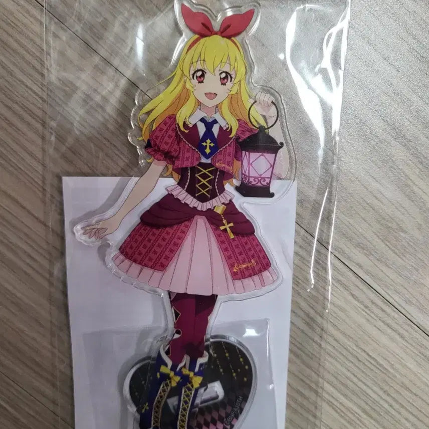 [BUNJANG] Aikatsu Ichigo Artre Acrylic Stand (Sealed) / (오늘만)아이카츠 이치고 아트레 아크릴스탠드 미개봉