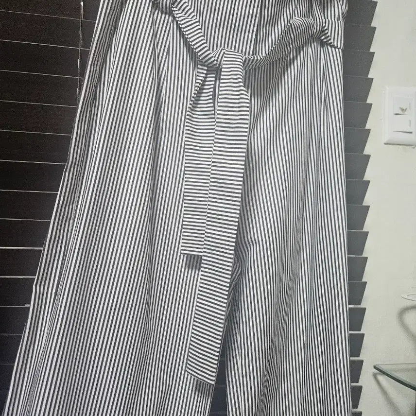 [BUNJANG] Hansome Striped Wide Belt Slacks / 한섬 스트라이프 와이드 벨트 슬랙스