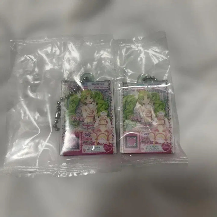 [BUNJANG] Pripara Acrylic Charms &amp; Trading Cards Bundle / 5/16일까지판매)비현물가샤폰히비키파루루후와리도로시레오나아크릴프리파라굿즈