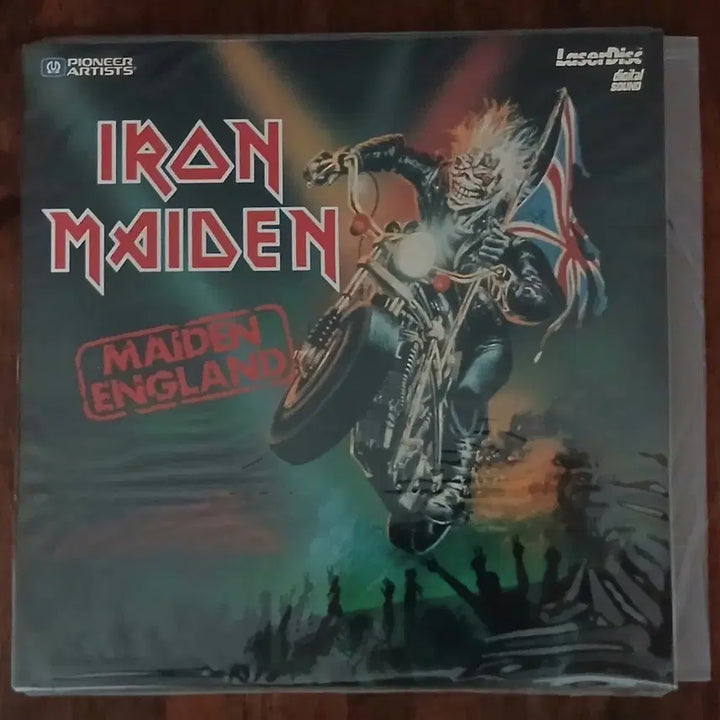 [BUNJANG] Iron Maiden Maiden England Laserdisc / 아이언 메이든 Maiden England 레이저디스크