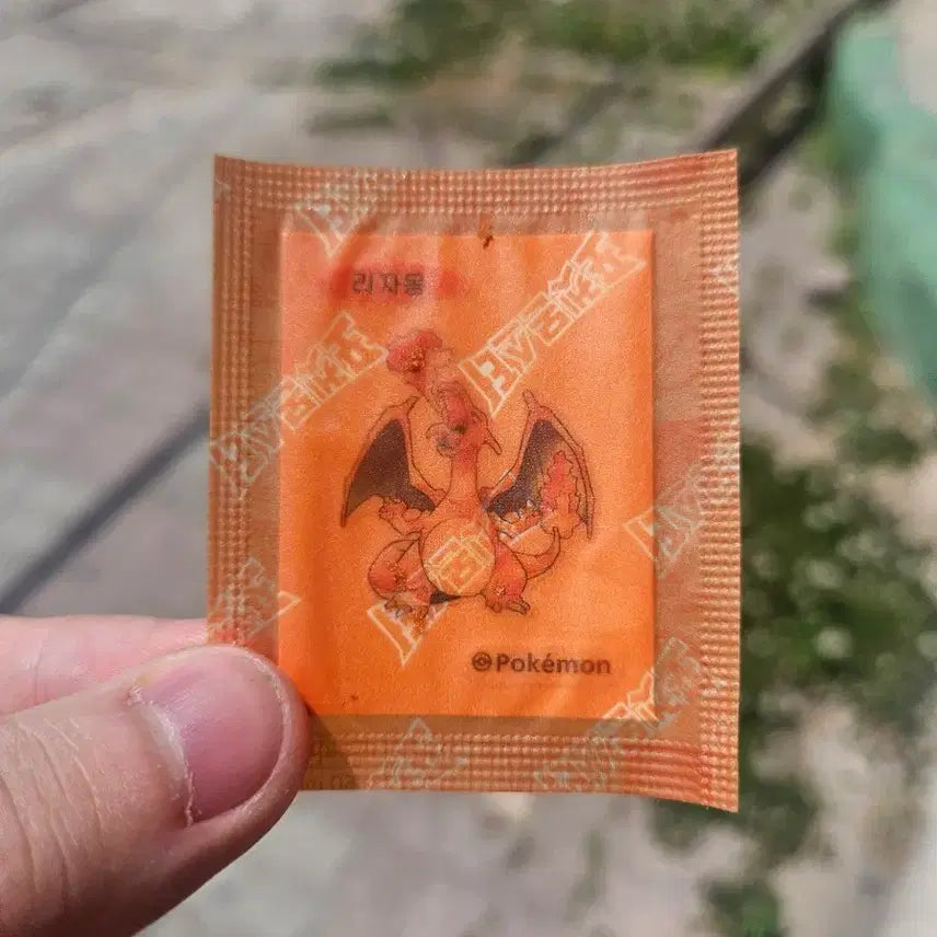 [BUNJANG] 30th Anniversary Pokemon Bread Charizard Sticker / 30주년 포켓몬 빵 리자몽 띠부실