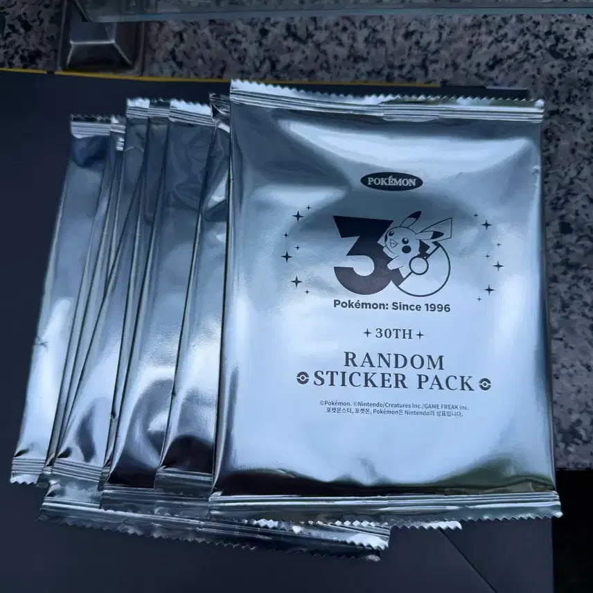 [BUNJANG] Pokemon 30th Anniversary Random Sticker Pack (10 Pieces) / 포켓몬 30주년 스티커팩 미개봉
