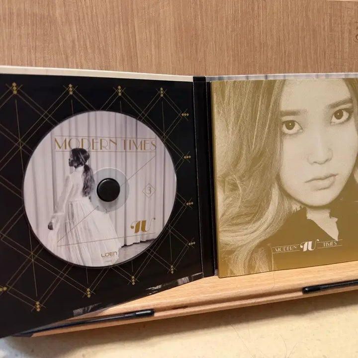 [BUNJANG] IU 3rd Album Modern Times CD / 아이유 3집(2013) - Modern Times / CD