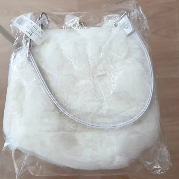[BUNJANG] 1997 Hello Kitty Fur Handbag / [고전] 키티 털 핸드백