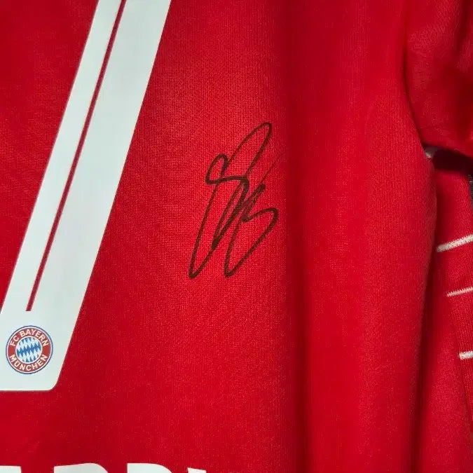 [BUNJANG] Bayern Munich Gnabry Signed Jersey 