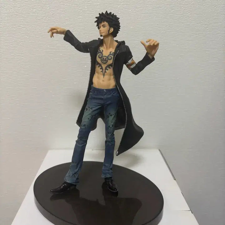 [BUNJANG] Law Figure - Sword Part Missing / 로우 피규어 검파츠 분실 싸게 판매합니다