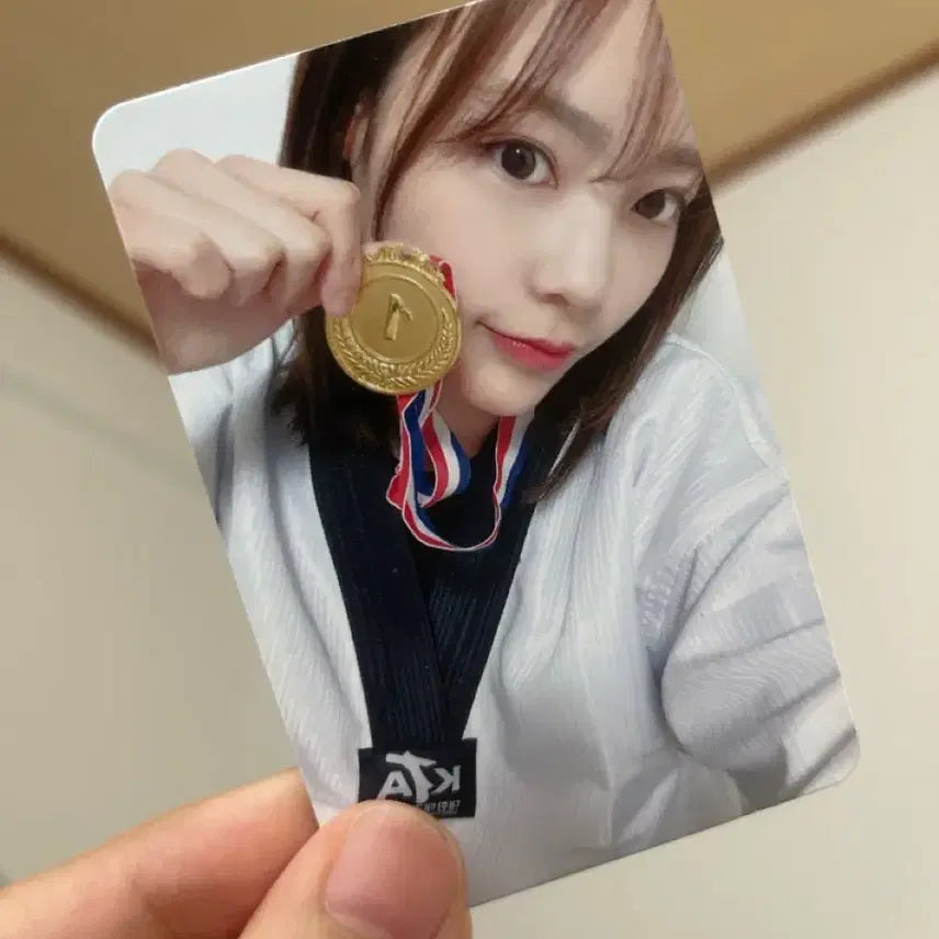 [BUNJANG] QWER Yeon Photocard / QWER 시연포카