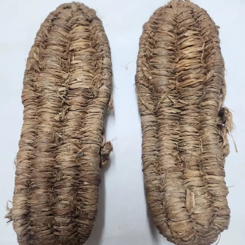 [BUNJANG] Antique Straw Shoes (Mini Size) / 골동품 짚신 미니 사이즈 미투리