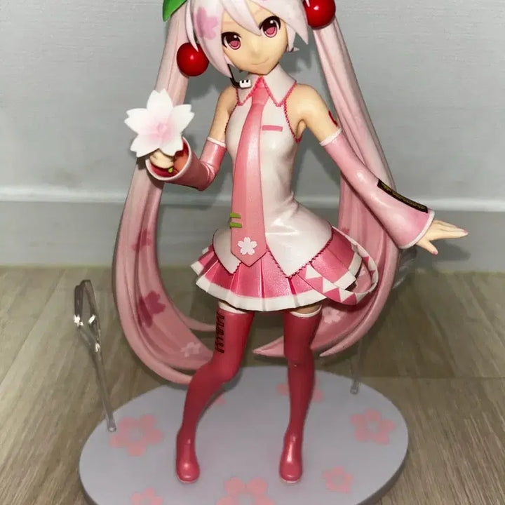 [BUNJANG] Sega Sakura Miku Figure / 사쿠라미쿠 피규어 세가