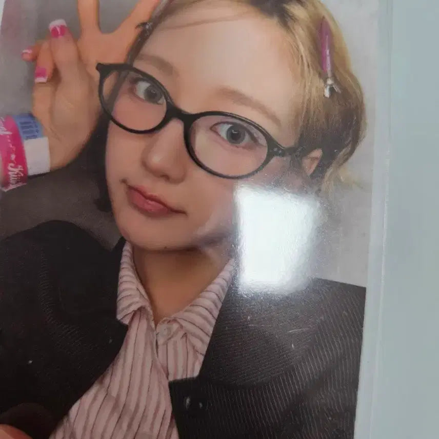 [BUNJANG] Kiki Jiyoo Fancon MD Lucky Draw Photocard / 키키 지유 팬콘서트 엠디 구매특전 포토카드  포카