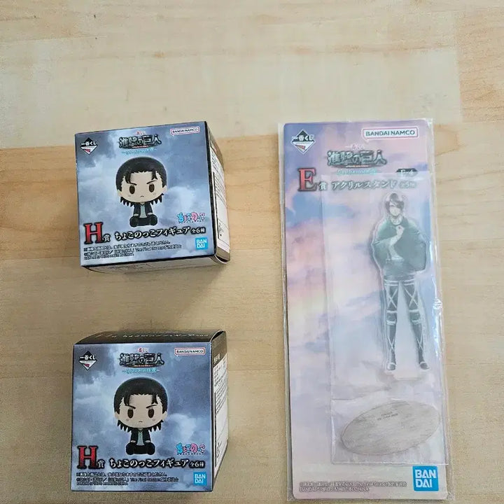 [BUNJANG] Attack on Titan Ichiban Kuji B Prize Jaw Titan / H Prize Acrylic Set (Sealed) / (미개봉/택포33) 진격의 거인 제일복권B상 턱거인/h상 2개/아크릴