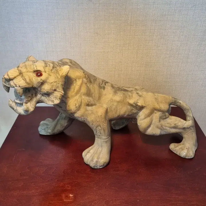[BUNJANG] Large Natural Stone White Tiger Sculpture / [자연석 돌 조각상] 사이즈 큰 백호랑이 돌 조각상