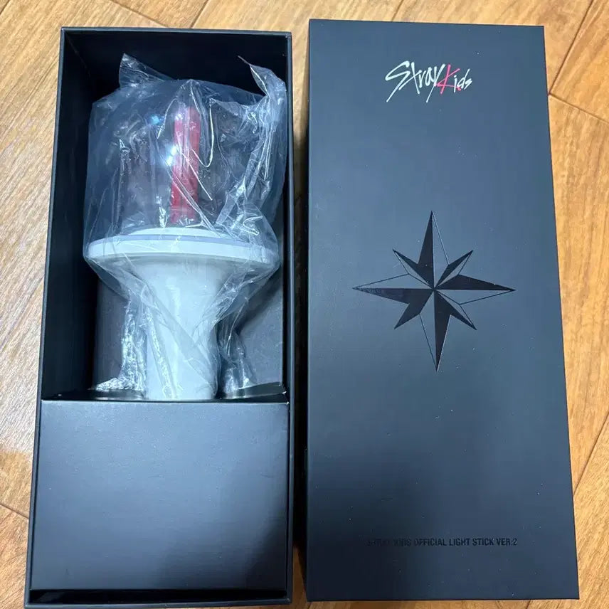[BUNJANG] Stray Kids Official Light Stick Ver.2 / 뉴 나침봉