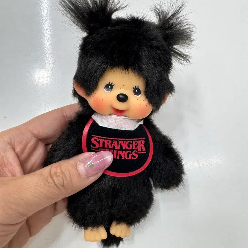 [BUNJANG] Monchhichi Stranger Things Collaboration Keychain / 몬치치 스트레인저 띵스 콜라보 키링
