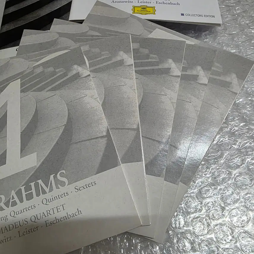[BUNJANG] Amadeus Quartet Brahms String Quartets Quintets Sextets 5CD Box Set / Amadeus Quartet 브람스 Brahms 5CD