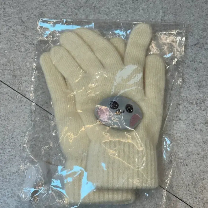 [BUNJANG] RIIZE Hug MD Song Yongdori Gloves / 라이즈 허그MD 송용돌이 장갑