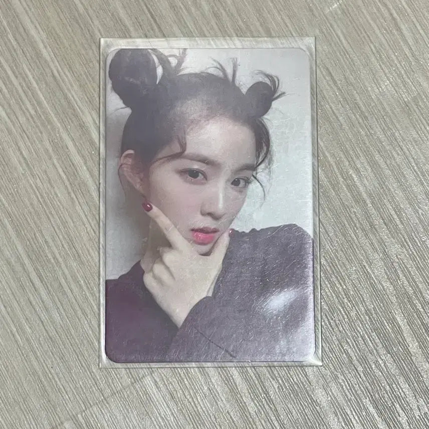[BUNJANG] Red Velvet Rookie Album Photocard Irene / 레드벨벳 루키 앨범 포카 포토카드 뿌까 브이 아이린 브이린