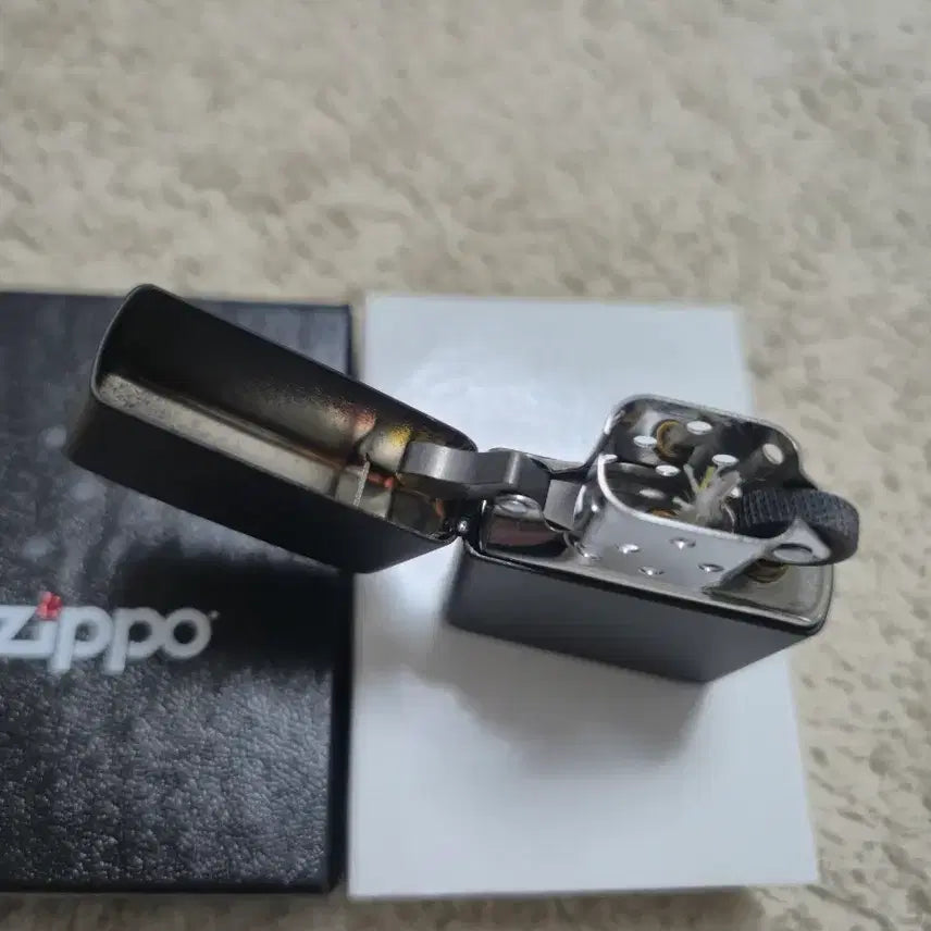 [BUNJANG] Zippo Lighter Black Matte Full Box / 지포 라이터 블랙 무광 풀박스