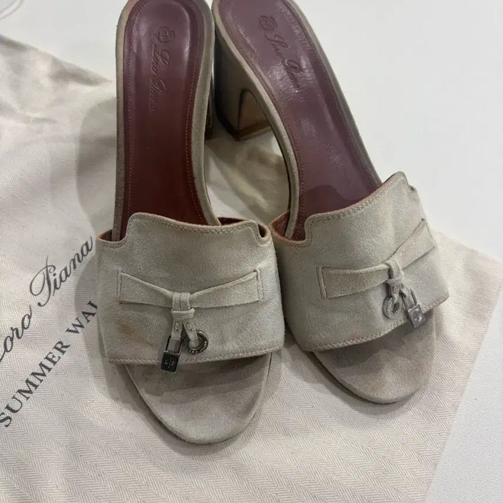 [BUNJANG] Loro Piana Suede Sandals Slippers / 로로피아나 스웨이드 샌들 슬리퍼
