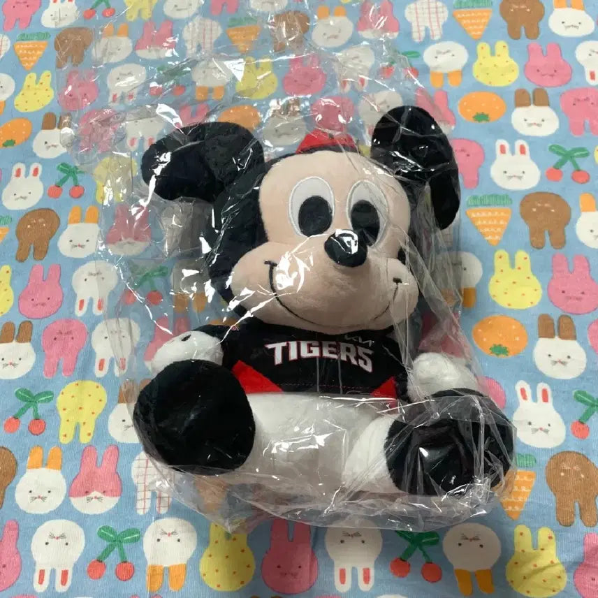 [BUNJANG] Kia Tigers Mickey Mouse Plush Doll / 기아타이거즈 미키마우스 인형