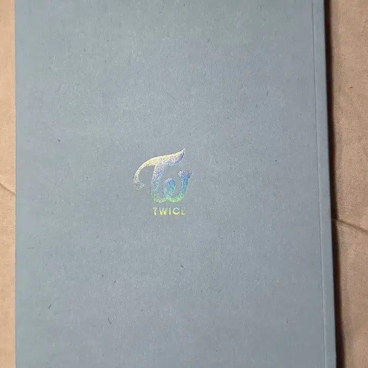 [SOLD OUT] [BUNJANG] TWICE 2016 Debut Photobook / 희귀 2016 데뷔 트와이스 포토북 TWICE PHOTOBOOK