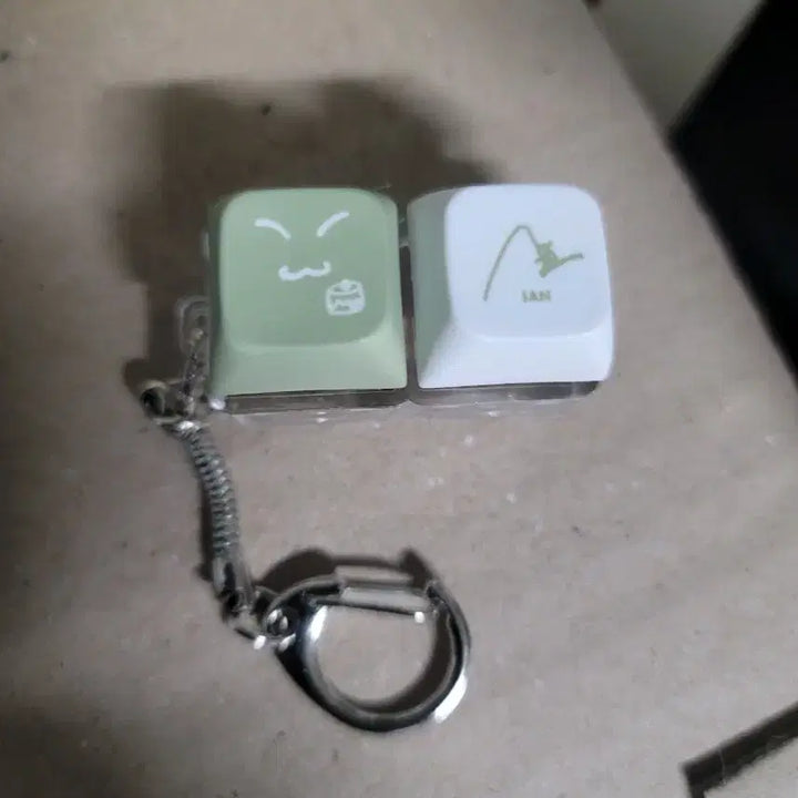 [BUNJANG] Ateez San BRMUD Keycap Set / 산 최산 비알머드 에이티즈 BRMUD ateez 키캡 키링 keycap