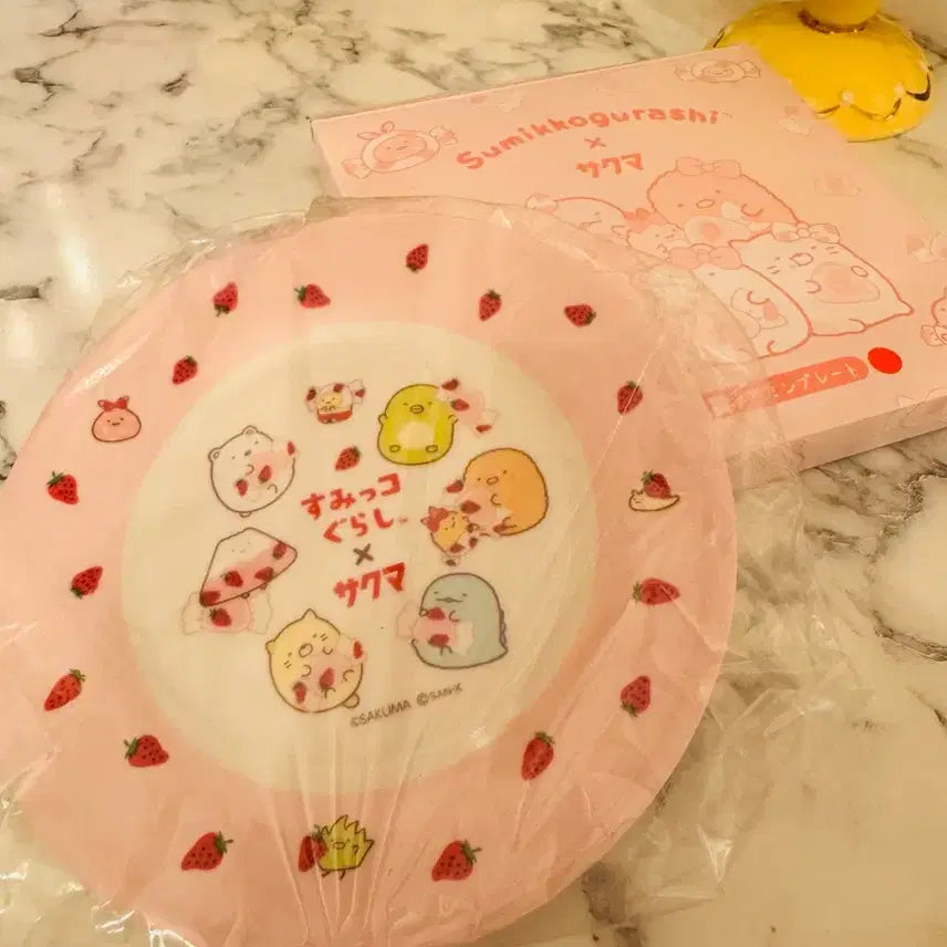 [BUNJANG] Sumikko Gurashi Strawberry Ring Plate / 새상품) 스미코구라시 사쿠마 딸기 링 플레이트