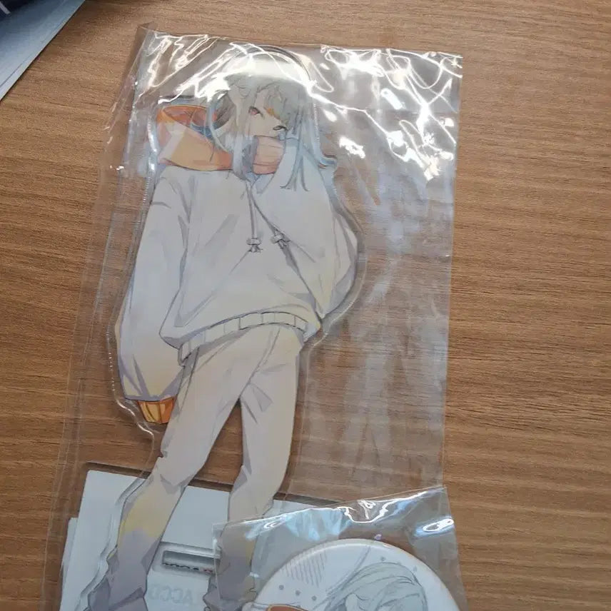 [BUNJANG] Crazy Raccoon Tensai Acrylic Stand &amp; Can Badge Bundle (Sealed) / 미개봉)크레이지 라쿤 텐사이 아크릴,캔뱃지 교환 판매