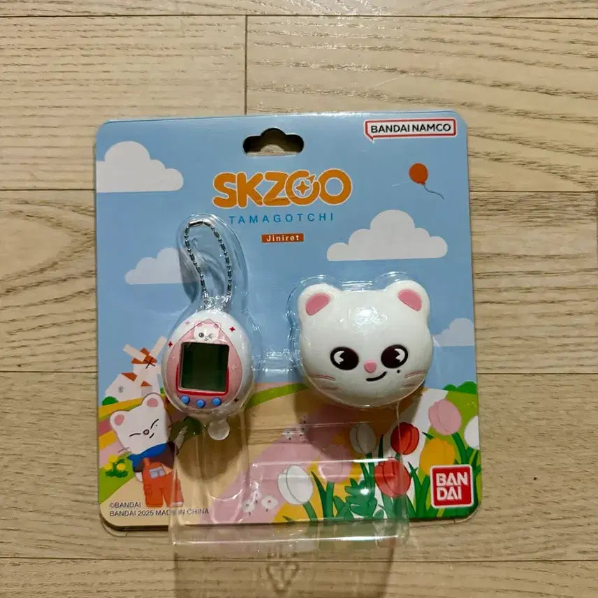 [BUNJANG] Stray Kids Skzoo Jiniret Tamagotchi Sealed / 미개봉 스키즈 Skzoo 지니렛 타마고치
