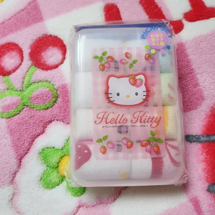 [BUNJANG] Strawberry Kitty Kitchen Towel Set (4 Pieces) / 고전키티