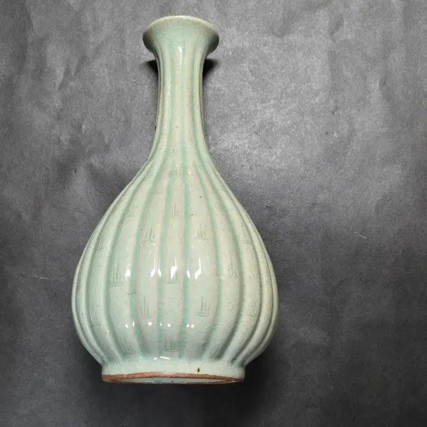 [BUNJANG] Master Craftsman Ji Soon-tak Goryeo Celadon Vase with Bamboo Motif / 무형문화재 인간문화재 지순탁 죽문 청자 병 고려청자 도자기 꽃병 화병