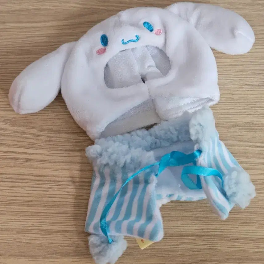 [BUNJANG] Sanrio Cinnamoroll Cape / 산리오 시나모롤 케이프 응원봉커버 S