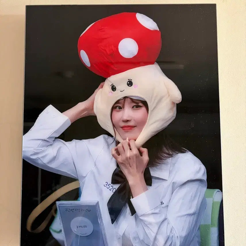 [BUNJANG] fromis_9 Hayoung Frame / 프로미스나인 하영 액자