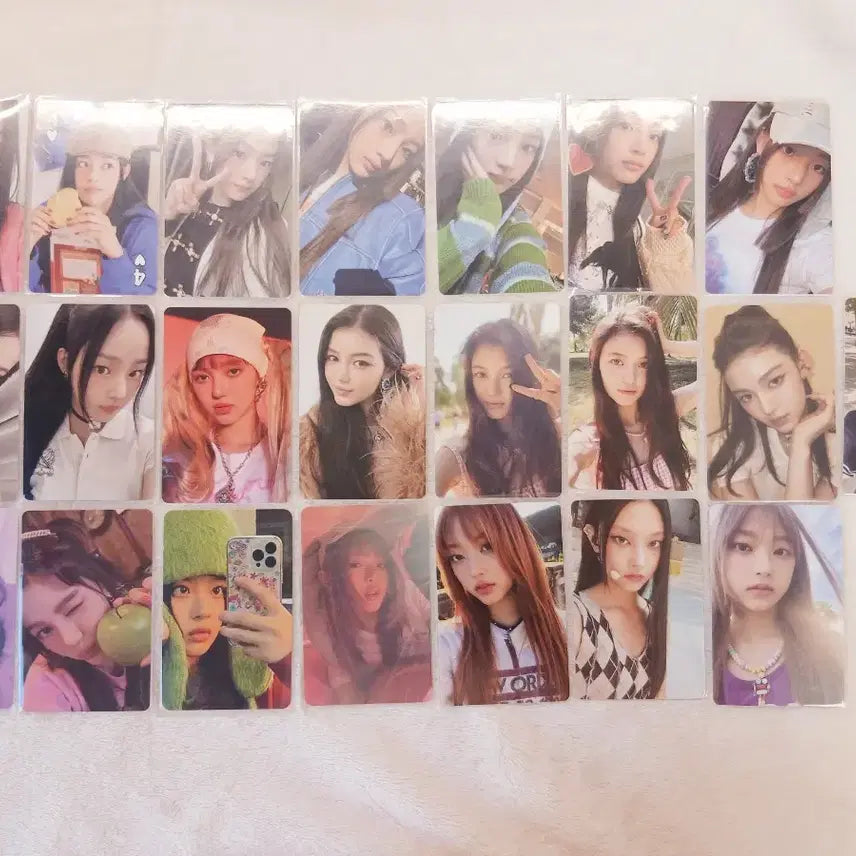 [BUNJANG] NewJeans Photocard Bundle Set (22 pcs) / 뉴진스 포카 22장 일괄 양도