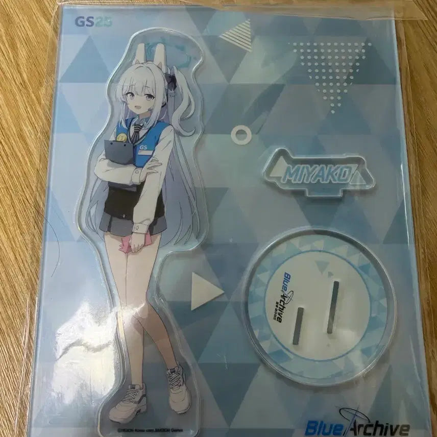 [SOLD OUT] 블루아카이브 GS25 미야코 아크릴 스탠드 판매합니다