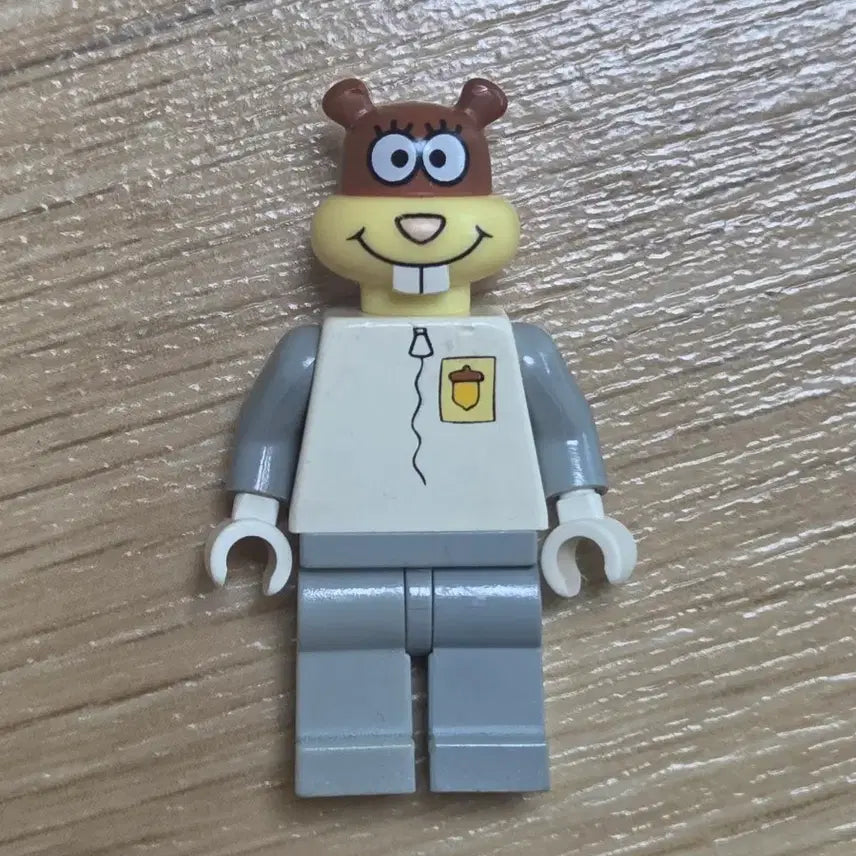 [BUNJANG] Lego SpongeBob Sandy Cheeks Minifigure / 레고 스폰지밥 샌디 다람이 미니피규어