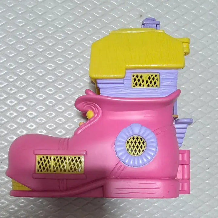 [BUNJANG] Tinny Winnie Family Raincoat House Classic Toy / 티니위니패밀리 장화 집 폴리포켓