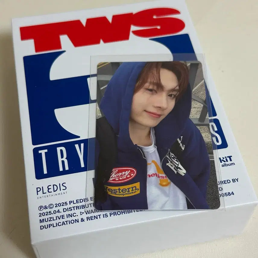 [BUNJANG] TWS Try With Us Kit Album Shinyu Dohun Youngjae Hanjin Jihoon Kyungmin / 투어스 Tws try with us 키트 앨범 신유도훈영재한진지훈경민