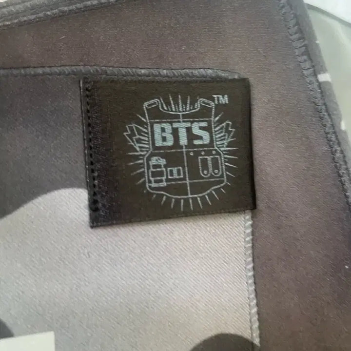 [BUNJANG] BTS Official Wings Tour Reflective Slogan / 방탄 공식 반사 슬로건 윙즈 반슬 콘서트 응원봉 아미밤 디비디 희귀 굿즈