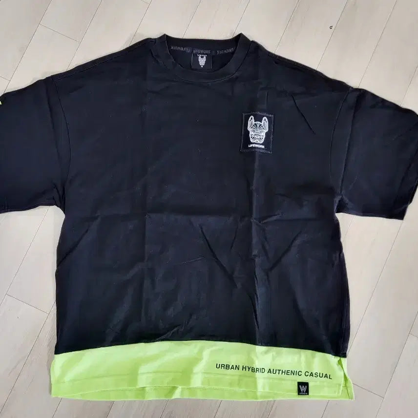 [BUNJANG] Life Work Black T-Shirt Fluorescent Accent / 라이프워크 블랙 반팔 티셔츠 형광 포인트100~105