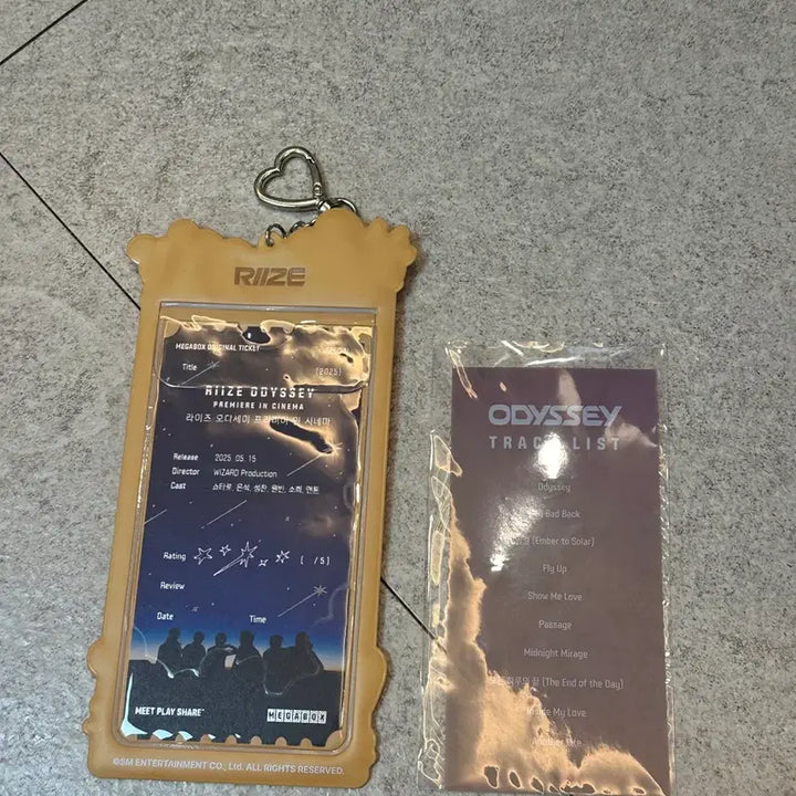 [BUNJANG] RIIZE Odyssey Premier Cinema Ticket Holder &amp; Ticket / 라이즈 오디세이 프리미어 시네마 티켓홀더, 티켓