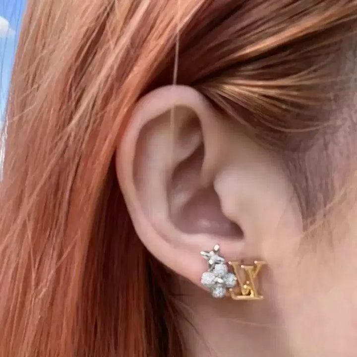 [BUNJANG] Louis Vuitton LV Flower Earrings / 루이비통 LV 플라워 귀걸이