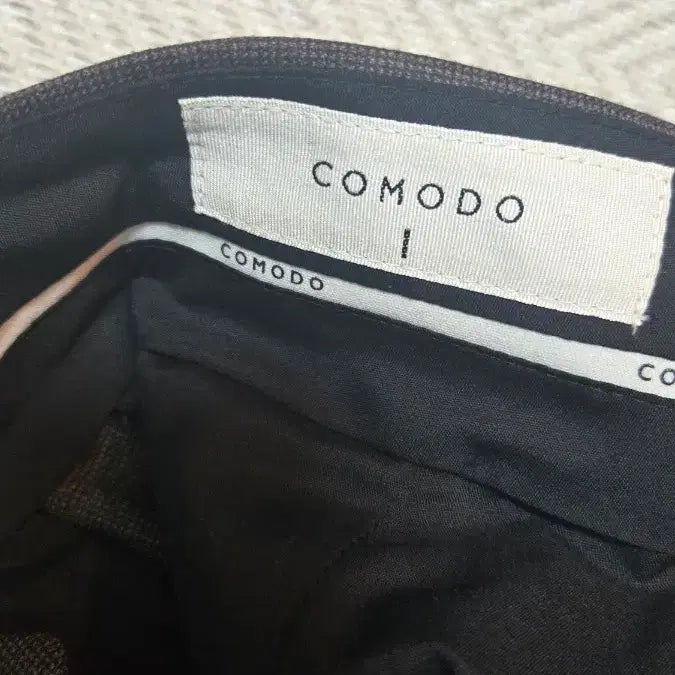 [BUNJANG] Comodo Slim Fit Slacks 30 / 코모도 슬림핏 슬랙스 30