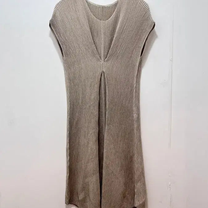 [BUNJANG] Pleated Long Dress Beige M-L / Japan brand 일본 브랜드 플리츠 원피스 (여성M~L / 신축성