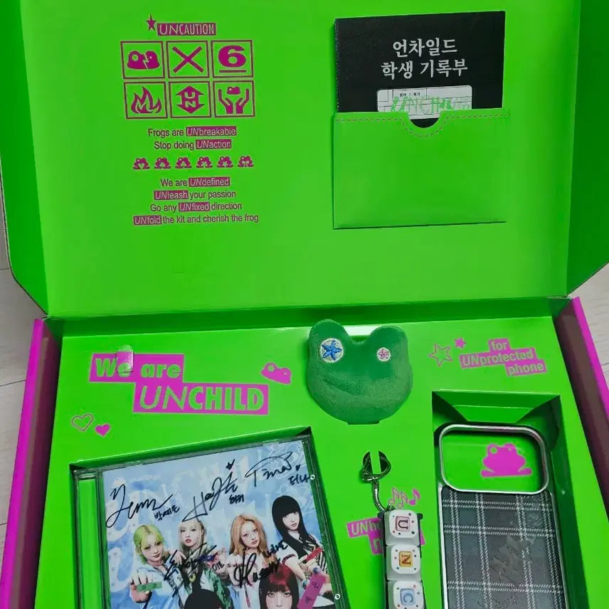 [SOLD OUT] 걸그룹 언차일드 MD 엠디+싸인시디 키트 팝니다 SELL