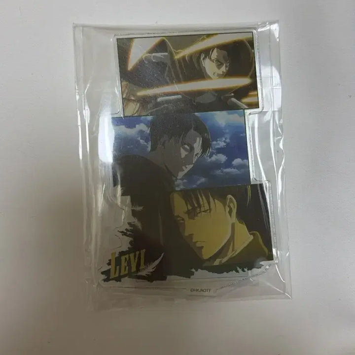 [BUNJANG] Attack on Titan Levi Acrylic Stand / 진격의 거인 리바이 아크릴 스탠드