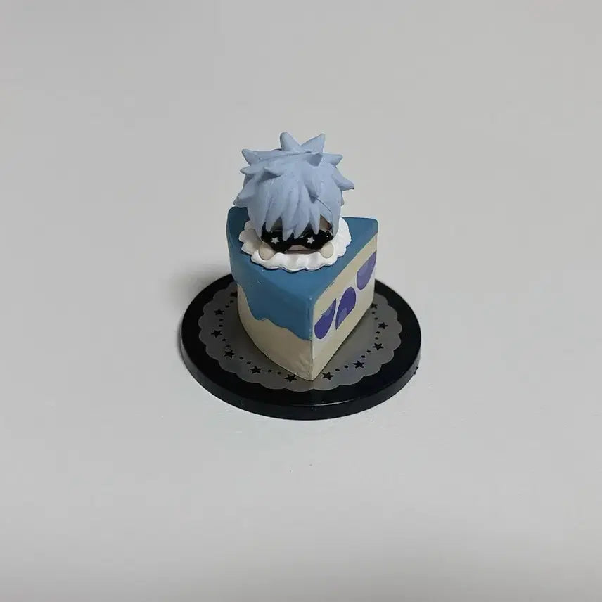 [BUNJANG] Jujutsu Kaisen Satoru Gojo Puchibasu Cake Gacha Figure / 주술회전 고죠 사토루 푸치바스 케이크 가챠
