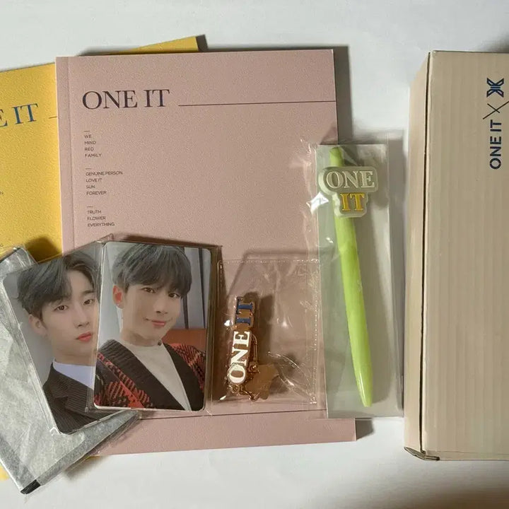 [BUNJANG] X1 ONE IT 1st Generation Fanclub Kit Bundle Set / 엑스원 원잇 팬클럽 키트 x1