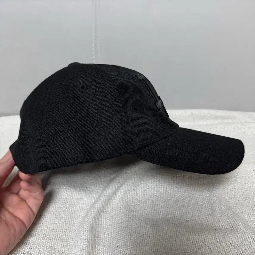 [BUNJANG] LA Black Logo Ball Cap / LA 블랙 볼캡