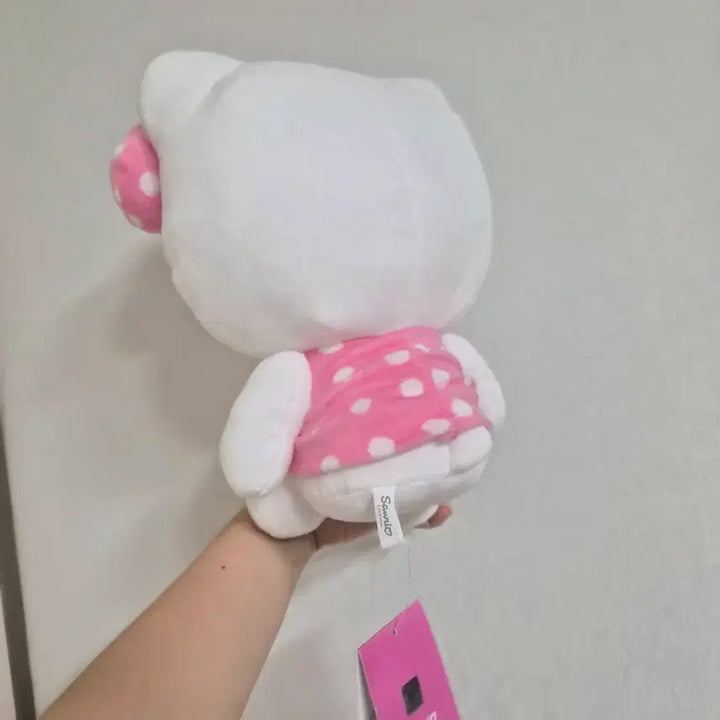 [BUNJANG] Hello Kitty Medium Plush Doll / 헬로키티 중형 인형